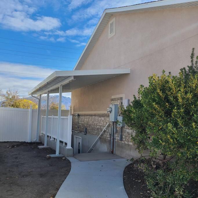 Villa Entire Huge Basement! Fast Wifi! Private Entrance! Salt Lake City Exterior foto